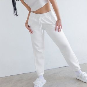 Tna Cozy Fleece Boyfriend sweatpant - white